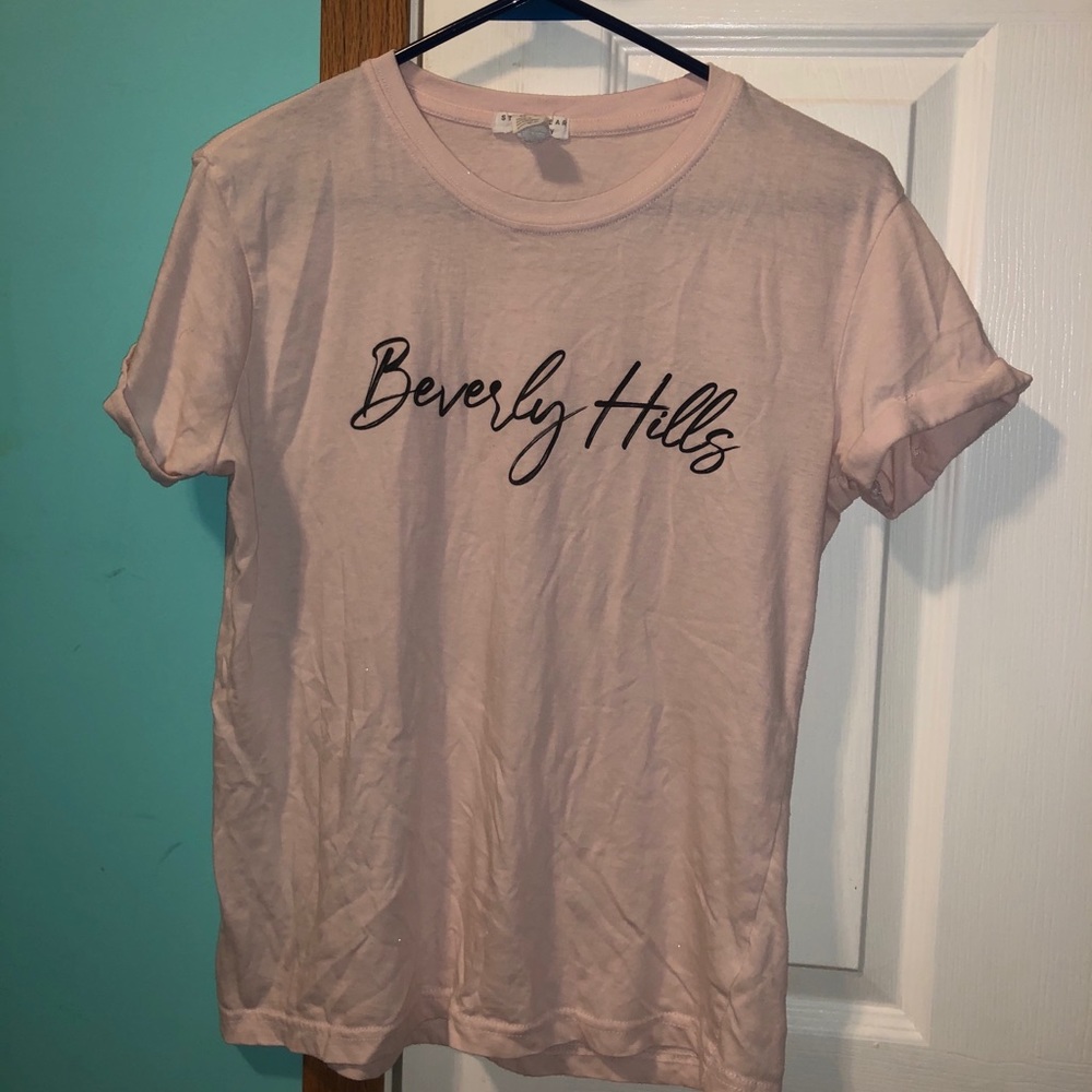 💜3/$15 Beverly Hills Graphic top